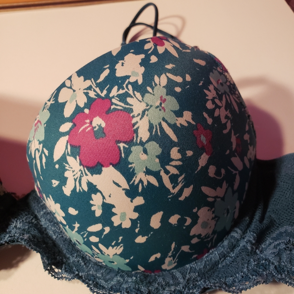 Bra - Picture 2 of 5